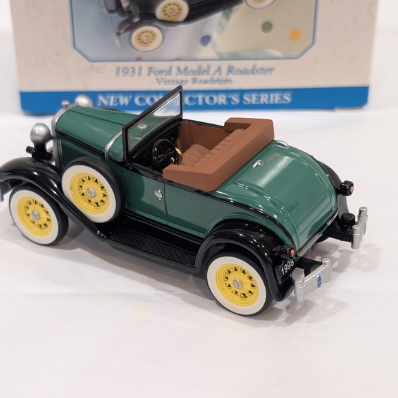 1998 Hallmark "1931 Ford Model A Roadster" Keepsake Ornament NIB, Die Cast Car - Picture 7 of 10